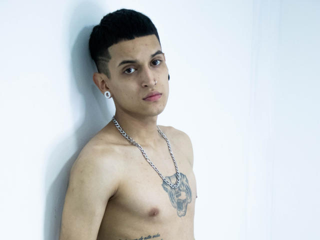 WhiteAndPink - Sexe cam en vivo - 11366562