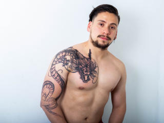 CameroCornel - Live porn &amp; sex cam - 11377199