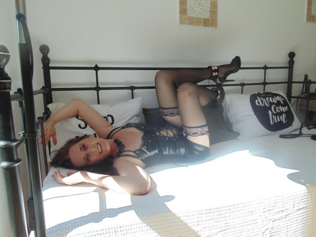 AdelinaBlaze - Live sexe cam - 11398239