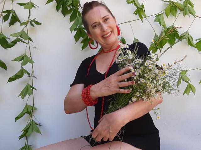 AdelinaBlaze - Live sexe cam - 11398367