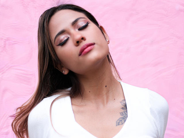 ValeryFrancis - сексуальная веб-камера в реальном времени - 11402587