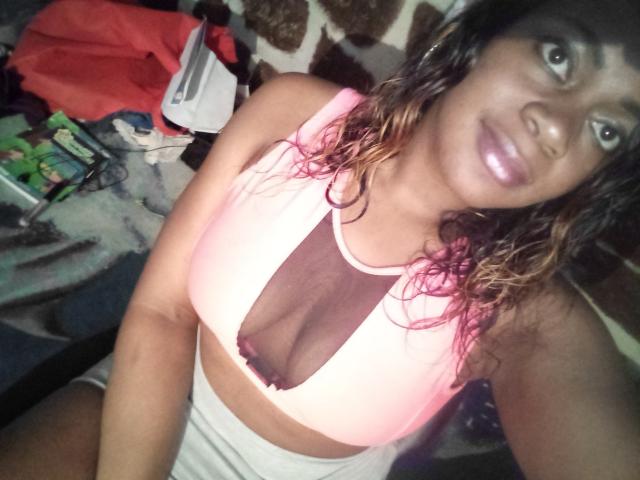 HalleHilson - Live porn &amp; sex cam - 11404375