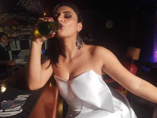 JuliaRobinson - Camera khiêu dâm &amp; quyến rũ trực tiếp - 11407139