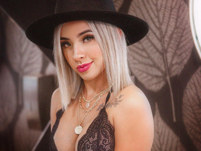 AmbarGray - Live porn &amp; sex cam - 11420844