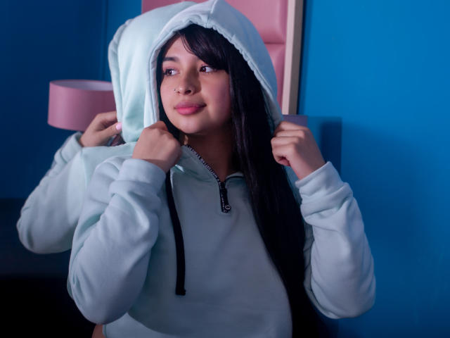 MiaJoness - Live Sex Cam - 11453576