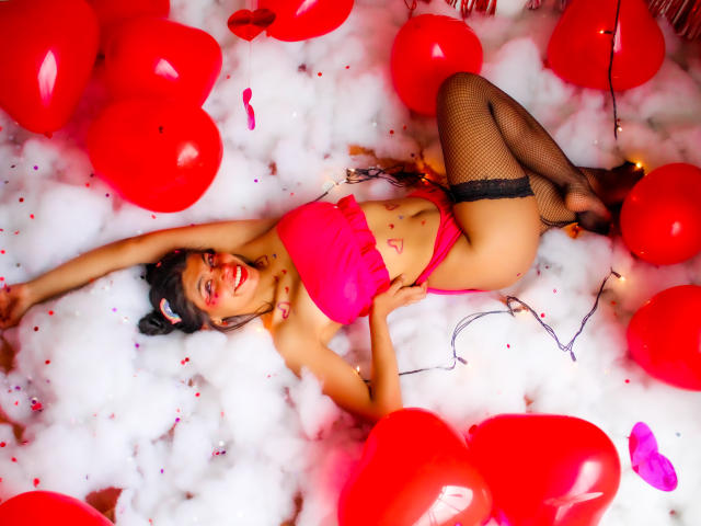 LucyLewis - Live porn &amp; sex cam - 11454848