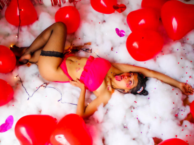 LucyLewis - Live sex cam - 11454852