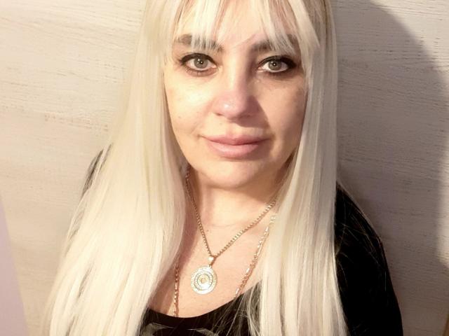 MelanieNaughty - Live sexe cam - 11456536