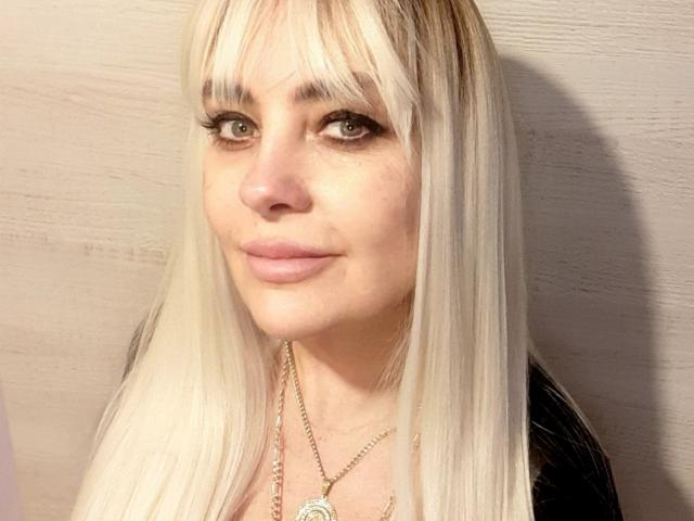 MelanieNaughty - Live sexe cam - 11456540