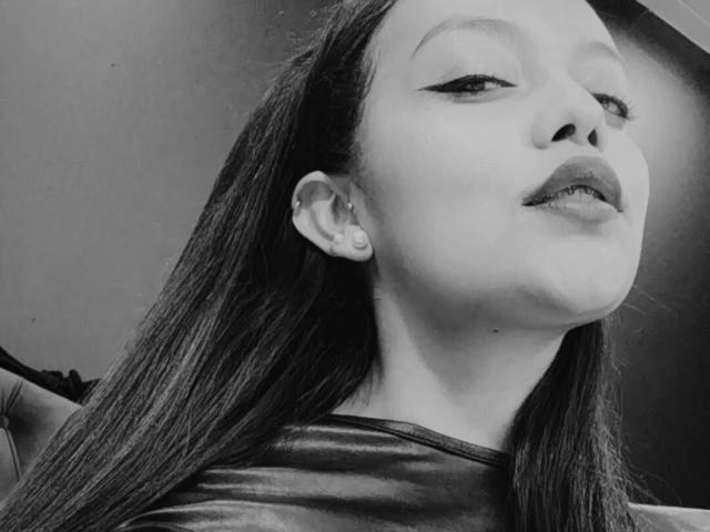 ScarlettBrown - сексуальная веб-камера в реальном времени - 11460352