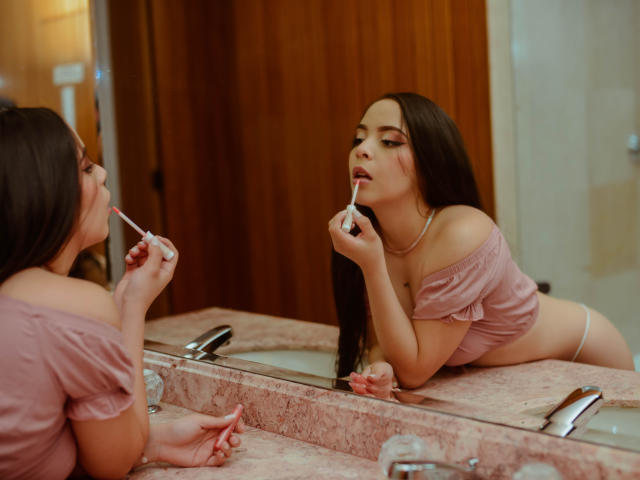 SarayahCollins - Live sex cam - 11463068