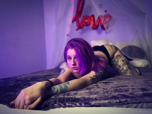 TasteMyCream - Élő pornó és szexkamera - 11506872