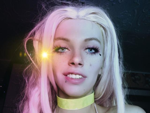 AlexisMrr - Live sex cam - 11517880