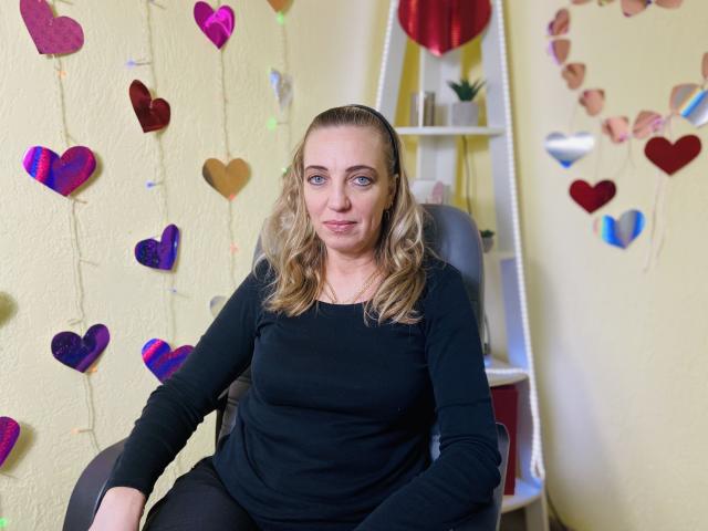 EsmiraVok - Live porn &amp; sex cam - 11521464