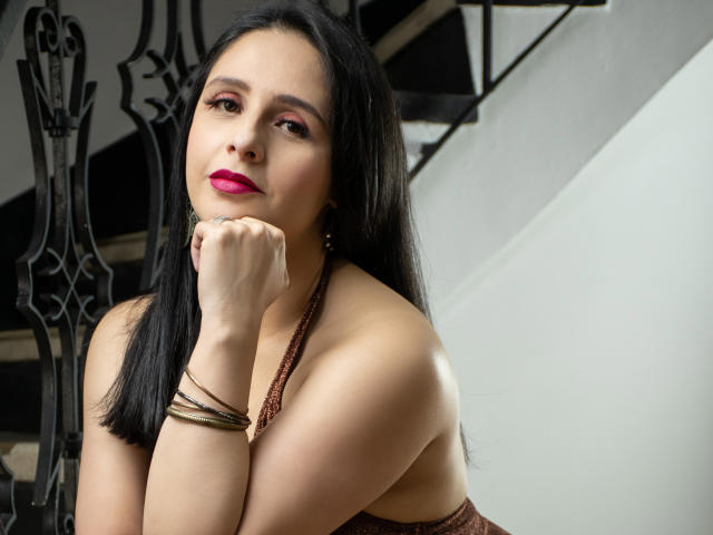 BiiancaJones - Live sexe cam - 11525480