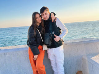 MonicaAndRian - Live sex cam - 11540324