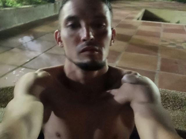 TommyFit - Live porn &amp; sex cam - 11542228