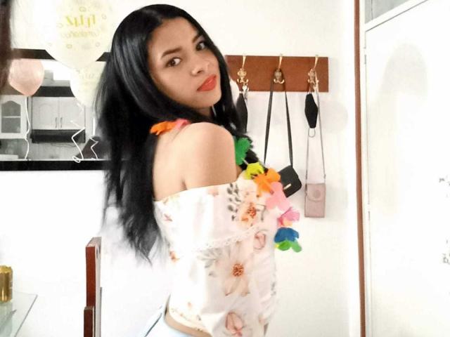 KarineYMaddy - Live sexe cam - 11542608