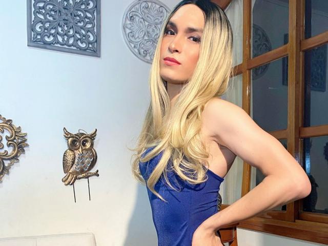 CarlaAntoneli - Live sexe cam - 11547632