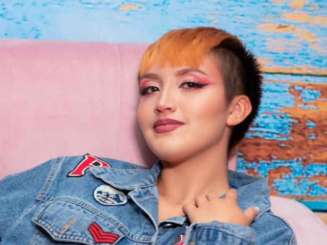 NaraSuarez - פורנו בשידור חי ומצלמת סקס - 11567880