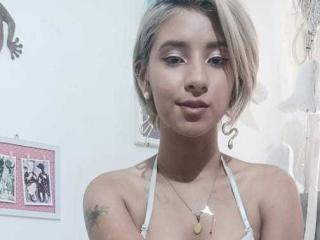 AliceAbernaty - Élő pornó és szexkamera - 11576096