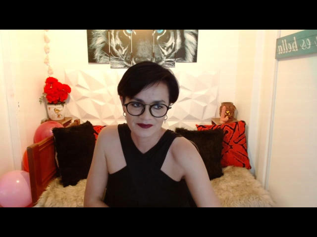 OliviaSmithMg - Sexe cam en vivo - 11577748