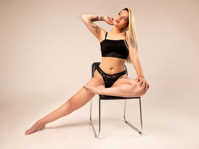 NayaCox - Live porn &amp; sex cam - 11578604