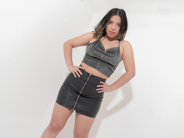 ImSofiLove - Live sex cam - 11580348
