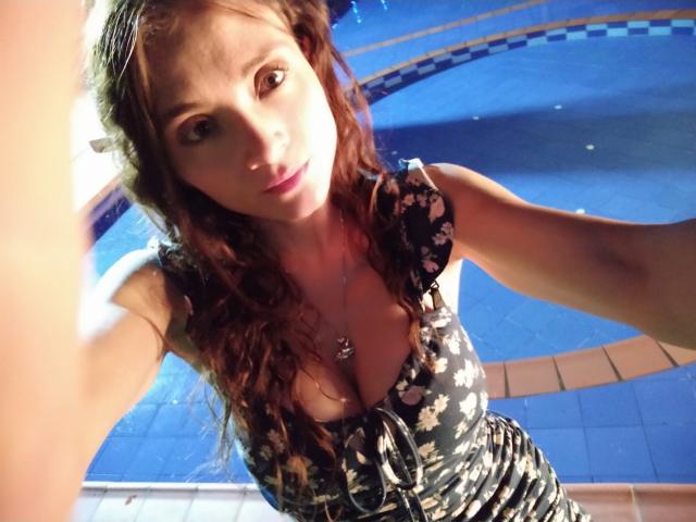 Drikka - פורנו בשידור חי ומצלמת סקס - 11634100