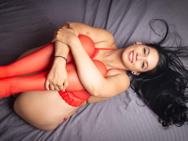 AmelieRobert - Live sex cam - 11634596