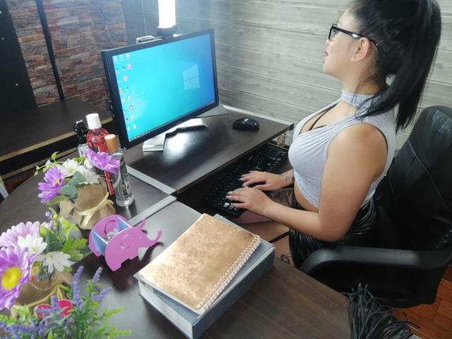 HamberrZoee - Live sex cam - 11634620