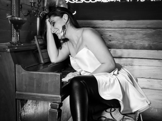 JuliaRobinson - Live sex cam - 11645556