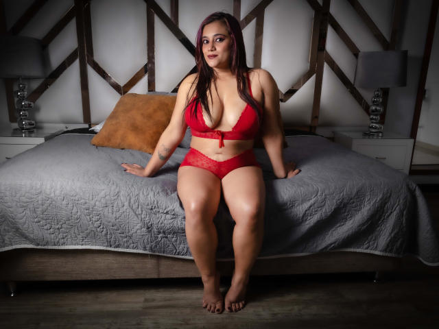 LucyMilere - Live sex cam - 11646552