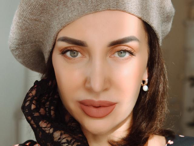 SimoniGrace - Live porn &amp; sex cam - 11657316