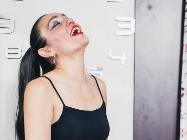 SaharaKmm - Live porn &amp; sex cam - 11658088