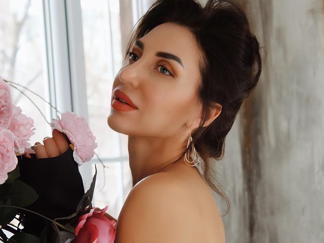 SimoniGrace - сексуальная веб-камера в реальном времени - 11675120