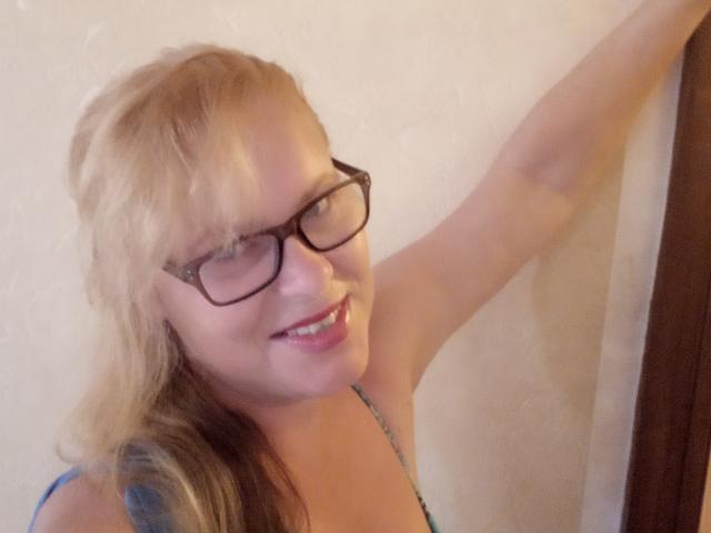 KiraBlaze - Live sexe cam - 11676568