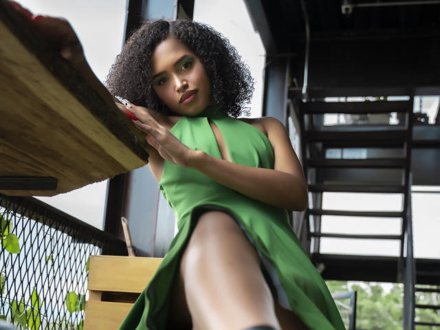 NikkiEvaans - Live sex cam - 11677132