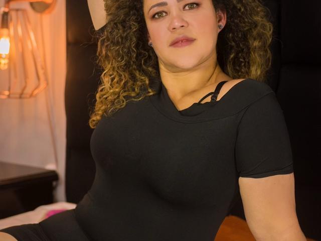 LeahTaylory - Sexe cam en vivo - 11701340