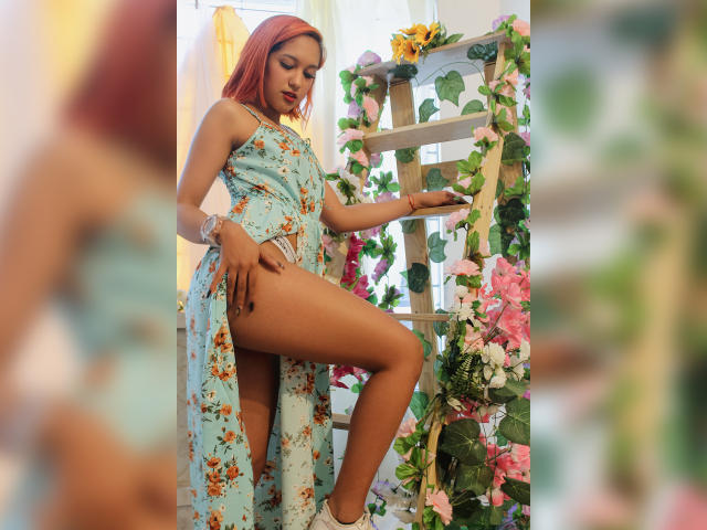 GabySpino - Élő pornó és szexkamera - 11704952