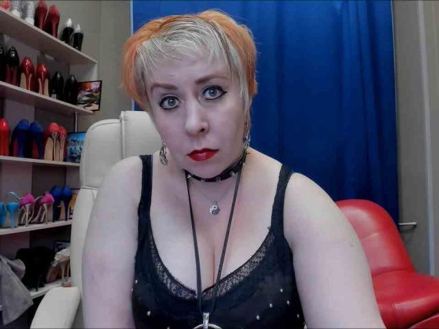 GinaMoor - Live sexe cam - 11716176