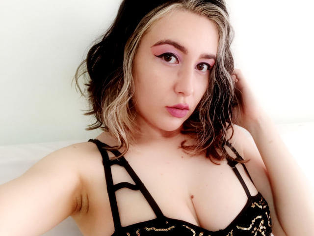 MabyLegrand - сексуальная веб-камера в реальном времени - 11737304