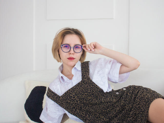 BeckyDor - Live porn &amp; sex cam - 11744304