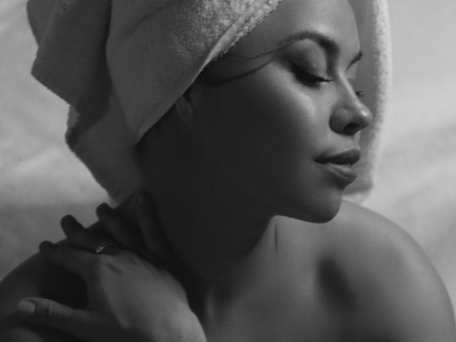 IsabeIIaArdo - Élő pornó és szexkamera - 11748496