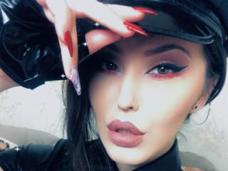 ChaudeGreta - Live Sex Cam - 11776020