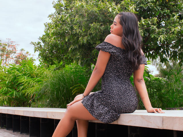 LissReyes - Live Sex Cam - 11810780