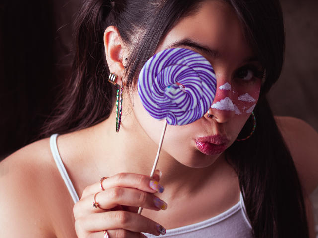 MiaJoness - Live sexe cam - 11812140