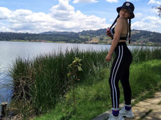 JolieDeluxe - Live porn &amp; sex cam - 11812208