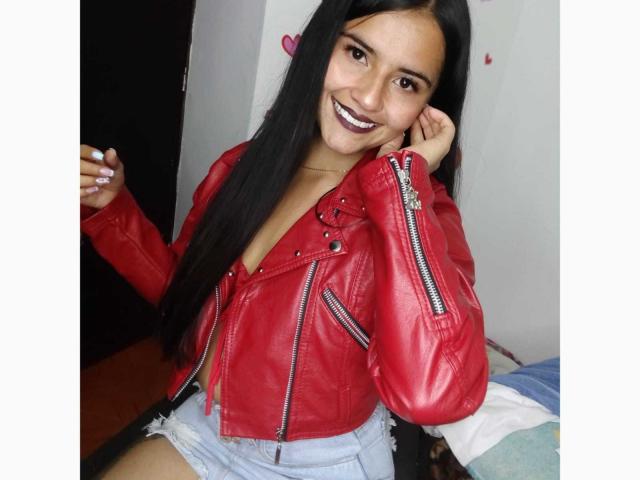 CelesteRosee - Live sexe cam - 11812296