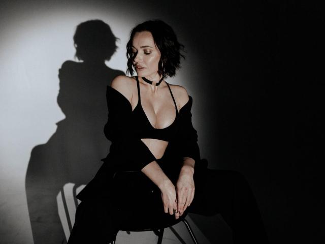 EllaCarti - Live sexe cam - 11822780